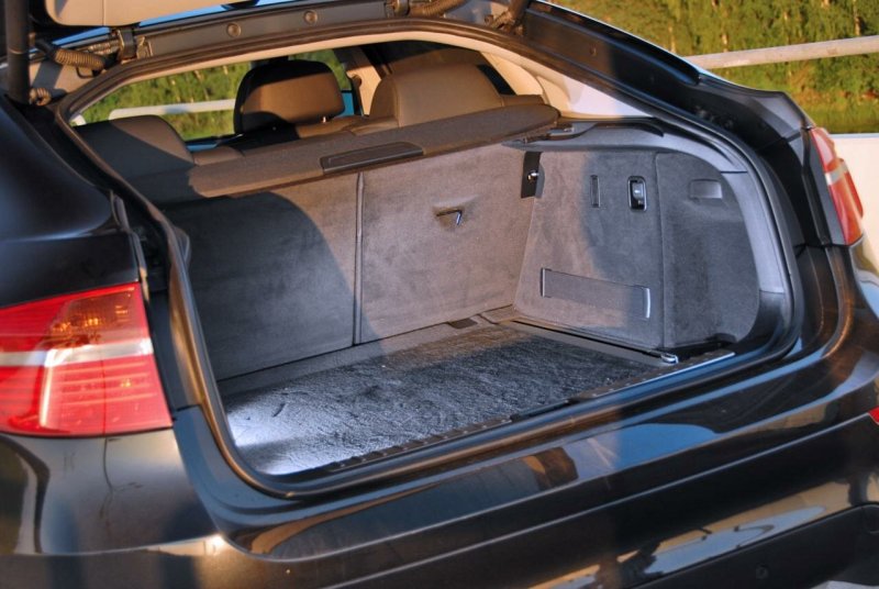 BMW x6 багажник