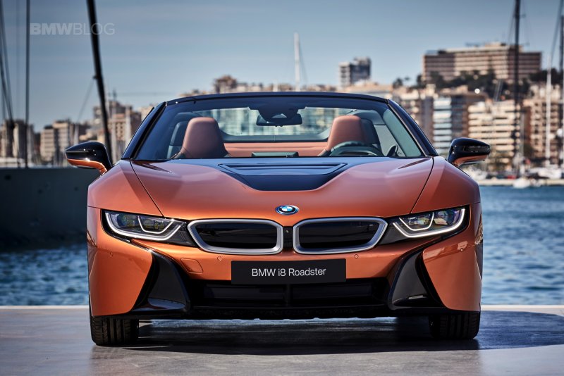 BMW i8 2021