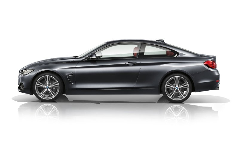 BMW f32 сбоку