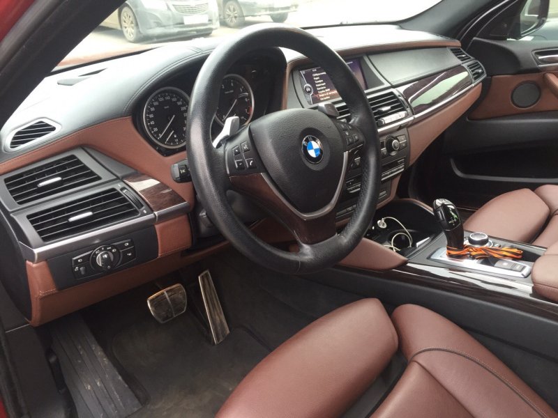 BMW x6m салон