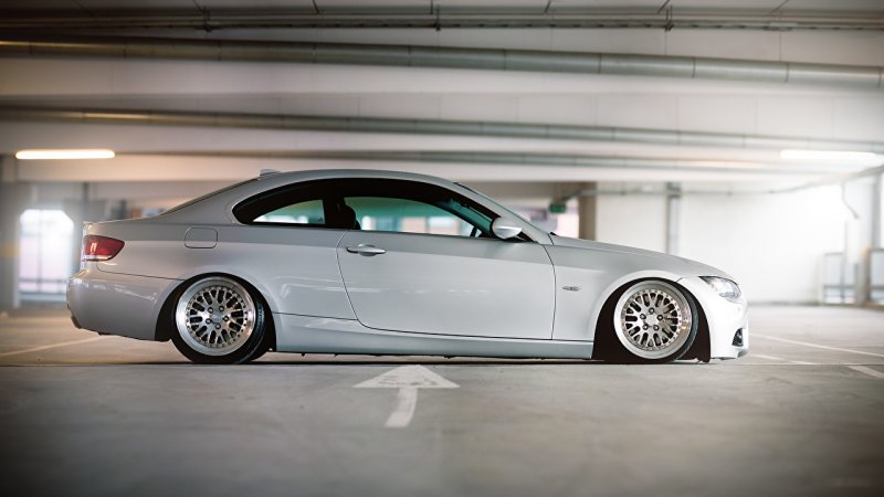 BMW e92 сбоку