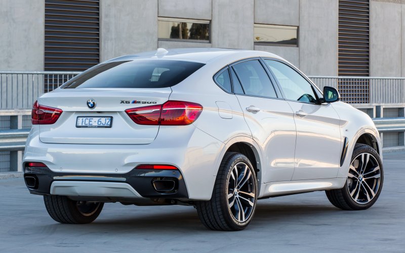 БМВ x6 m50d