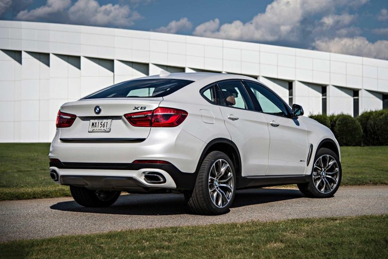 BMW x6m 2015