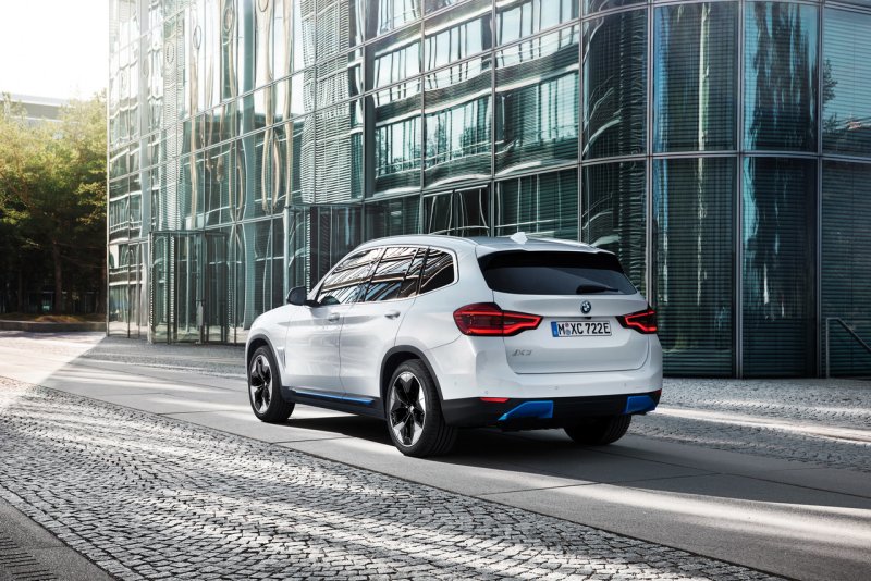 BMW 2021 электро