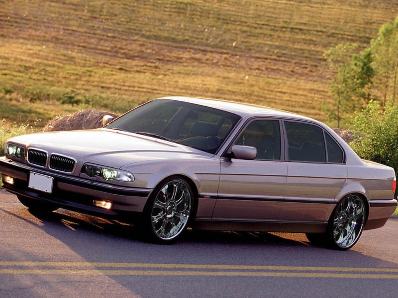 BMW e38 750il