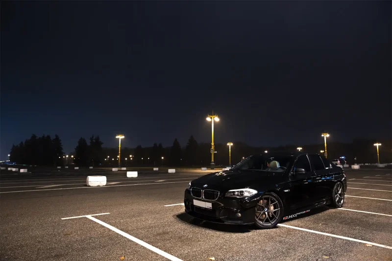 BMW m5 f10 ночью
