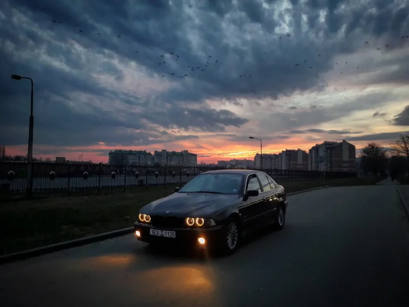 BMW m5 e34 ночью