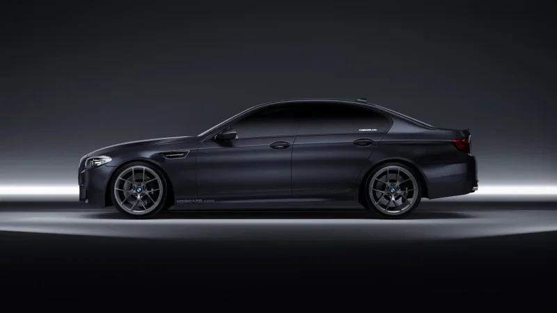 BMW m5 черная сбоку