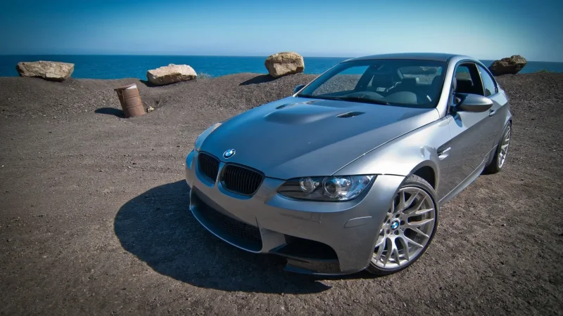 BMW m6 серебристая