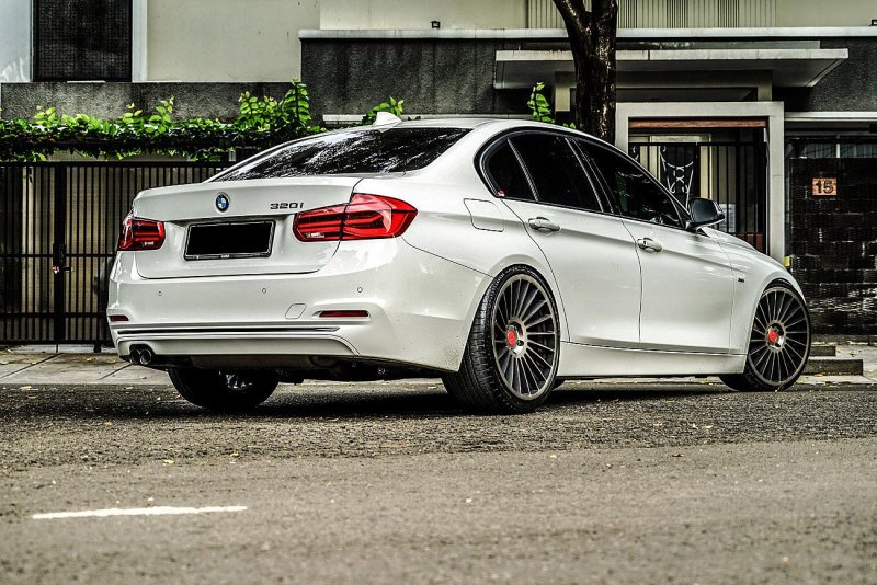 BMW f30 r20