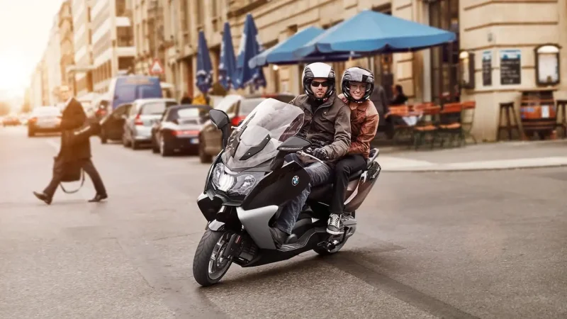 Скутер BMW c650gt