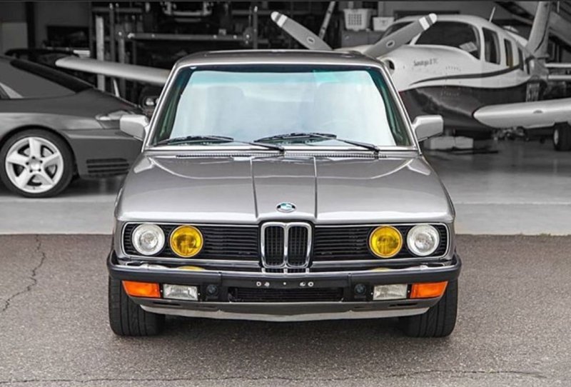 БМВ 535i е12 1980