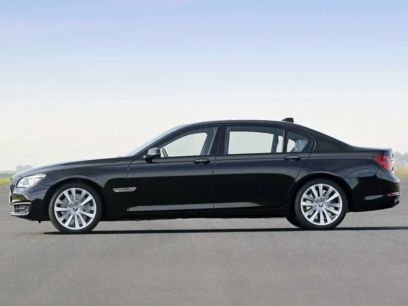 BMW 760 2012