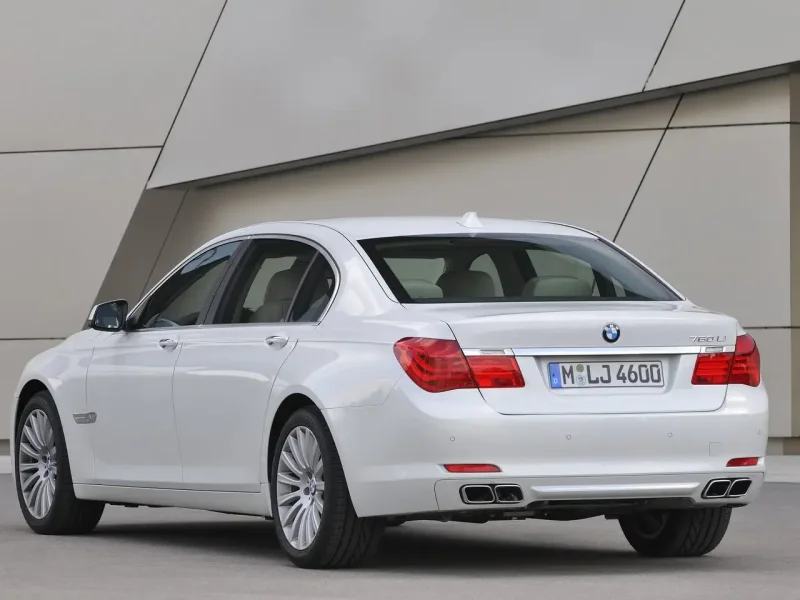BMW 760li f02