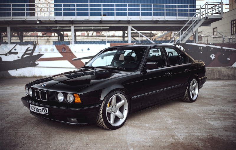 BMW 5 e34 Monza