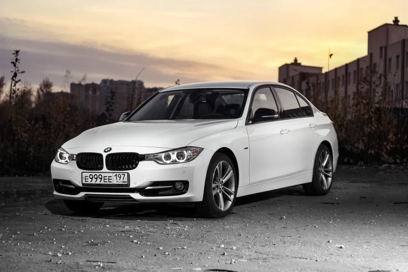 BMW 320i f30