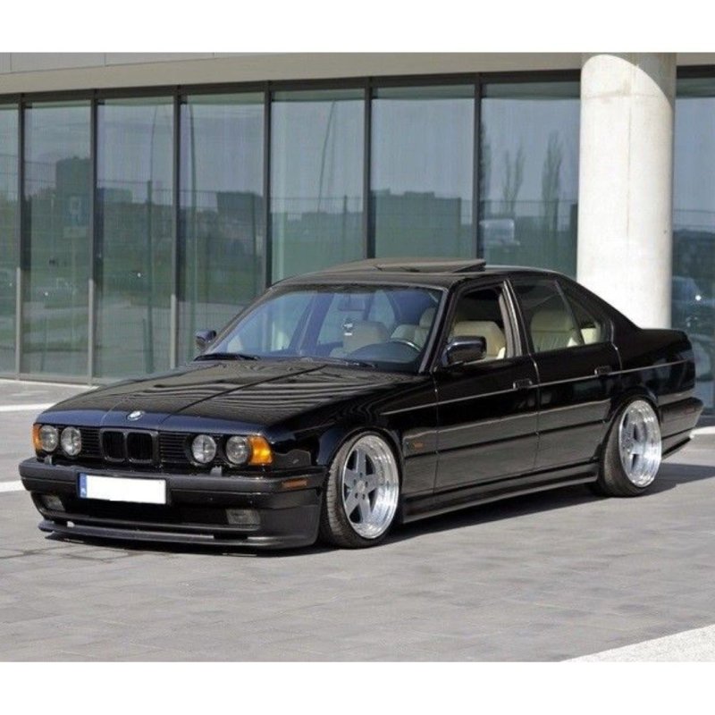 BMW 5 e34 черная