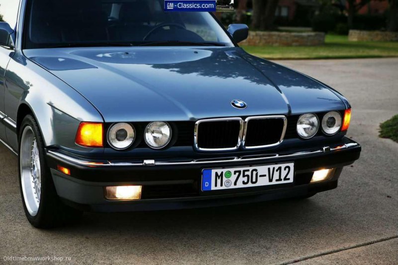 BMW e32 750i