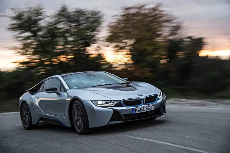 Новая БМВ i8