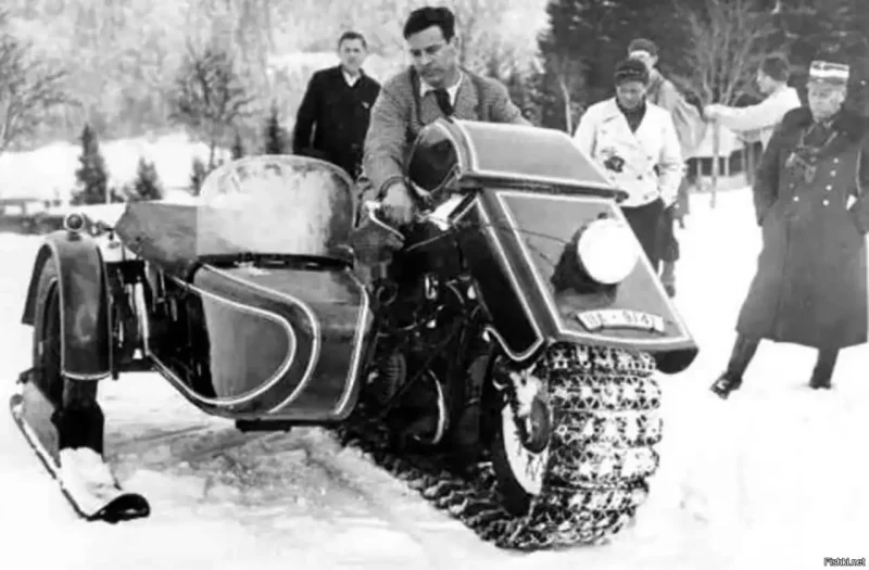 Гусеничный мотоцикл-снегоход BMW speziel tr500 «Schneekrad».