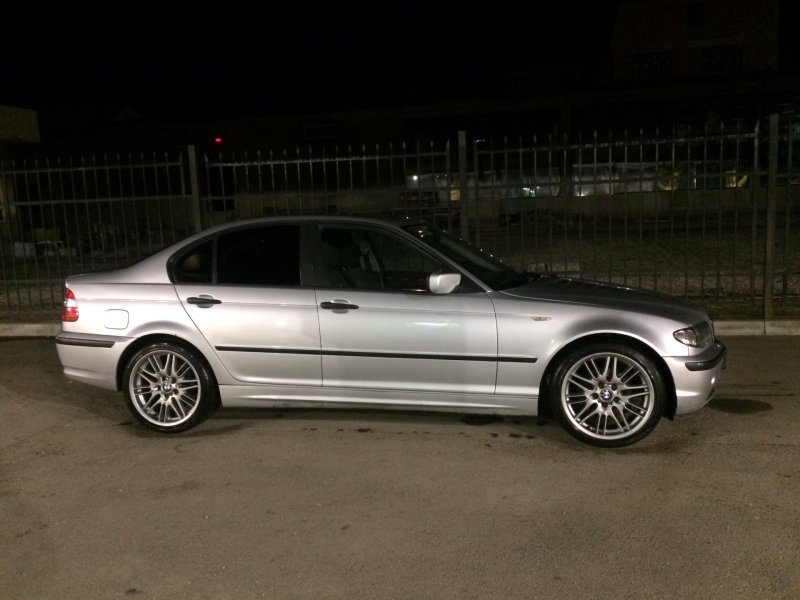 BMW 3 e46 r18