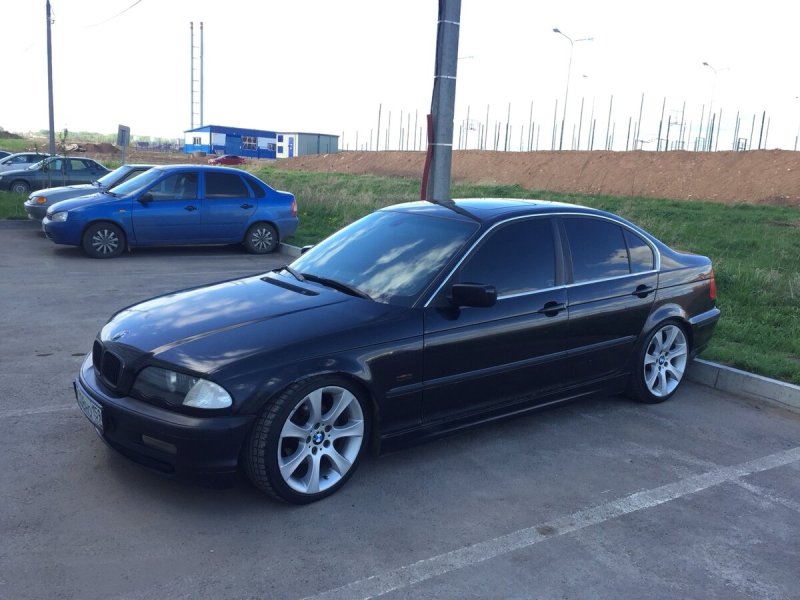 BMW 3 e46 черный седан