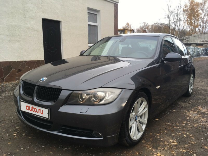 БМВ 320i 2006 год