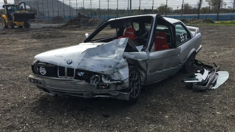 BMW e30 убитая
