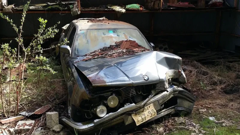 БМВ е34 на свалке