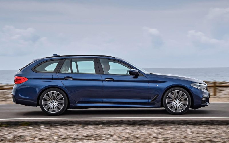 BMW 5 Series Touring 2020
