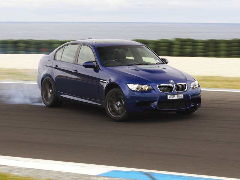 BMW m3 e90 седан