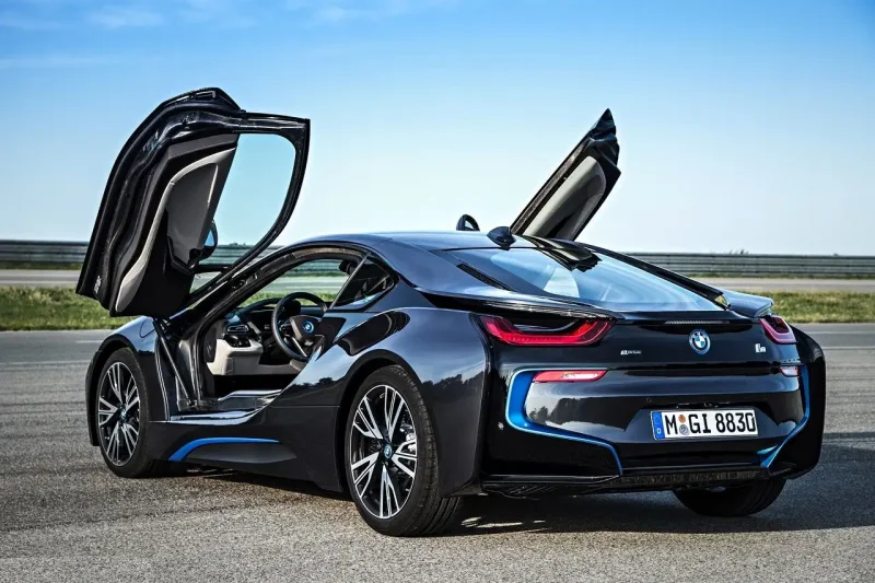 БМВ гибрид i8