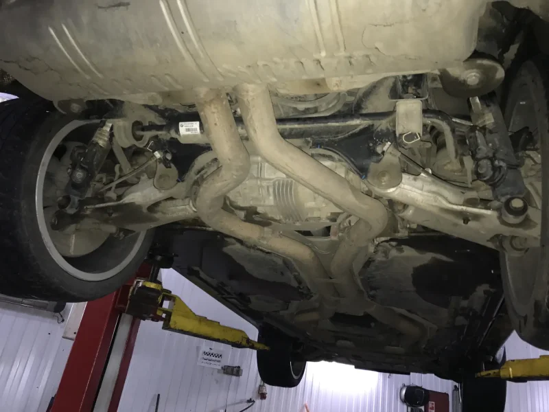 BMW x5 е53 снизу