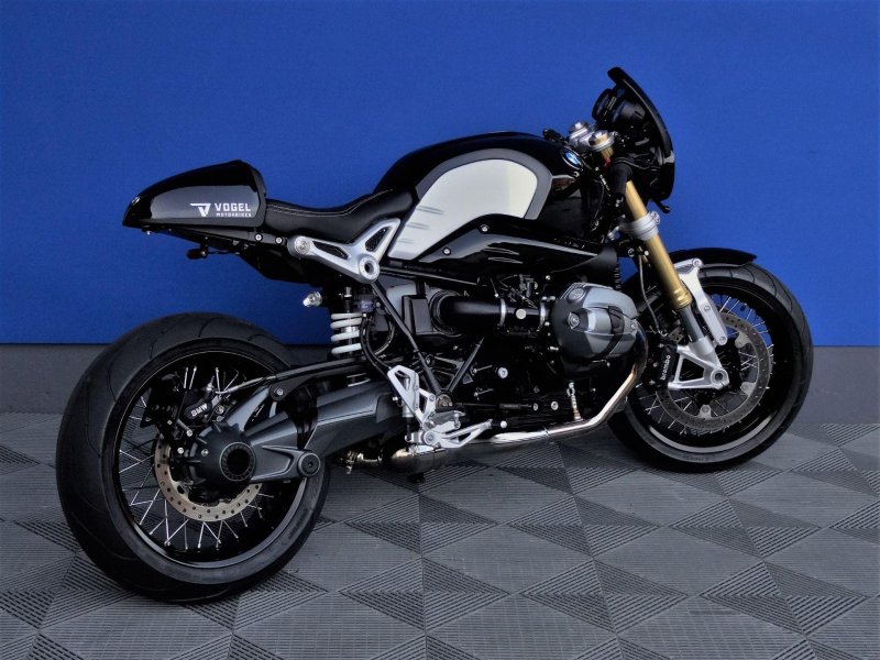 BMW r9t Fury
