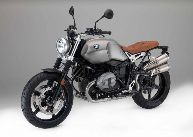 BMW r9t Fury