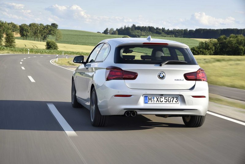 BMW e87 m Performance