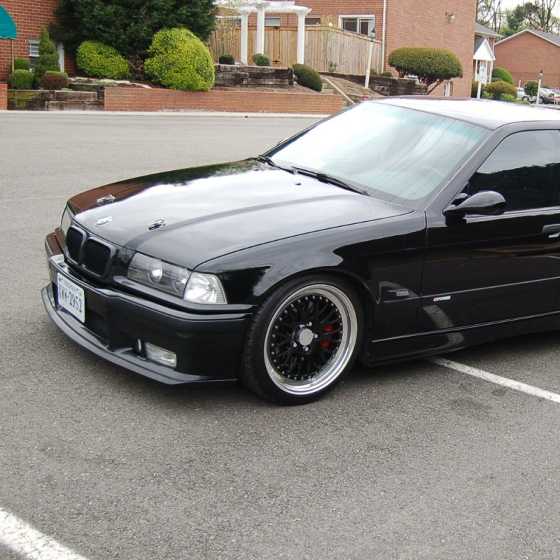 BMW e36 черная