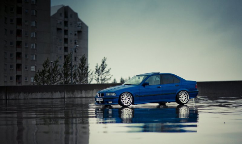 BMW e36 Tuning синяя