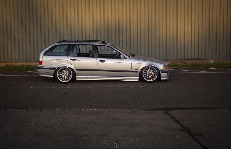 BMW e36 Touring stance