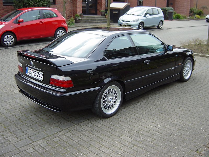 BMW 318i Coupe e36