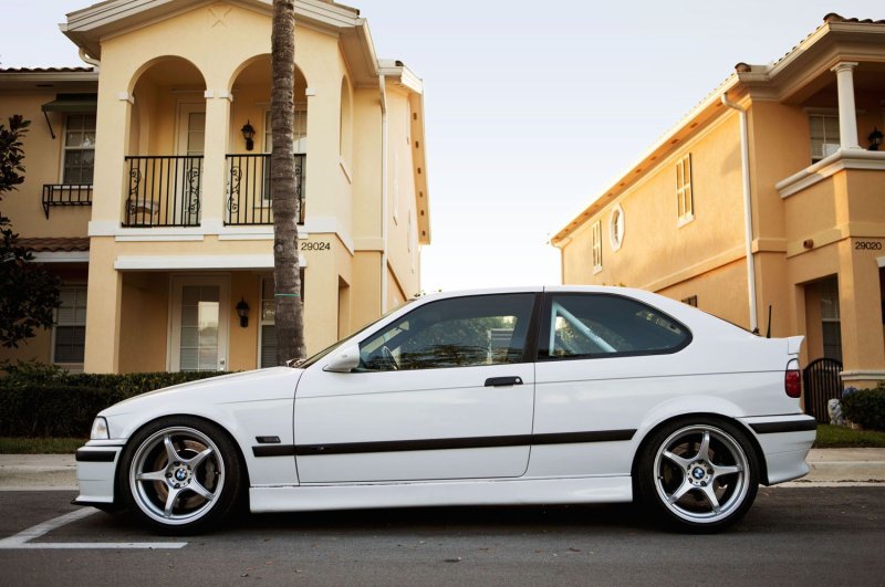 BMW e36 318ti
