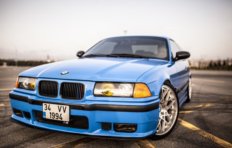 BMW m3 e36 желтая