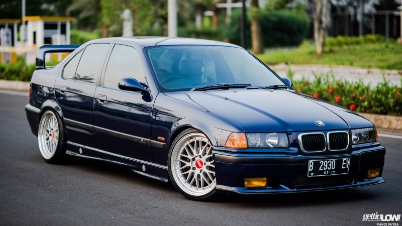 BMW e36 Coupe Black
