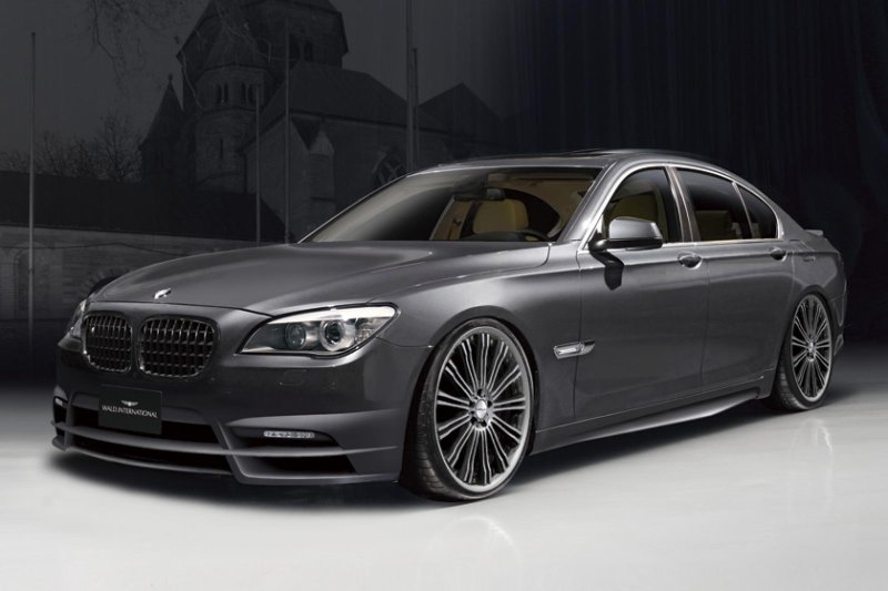 BMW 7 Wald