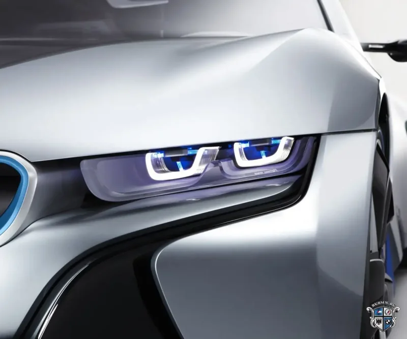 BMW 8 лазерные фары