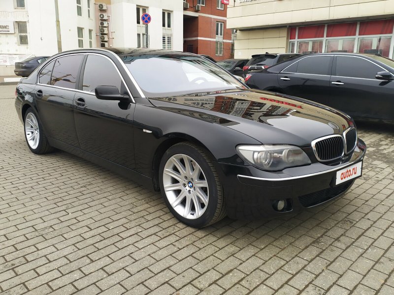 BMW 745 2003