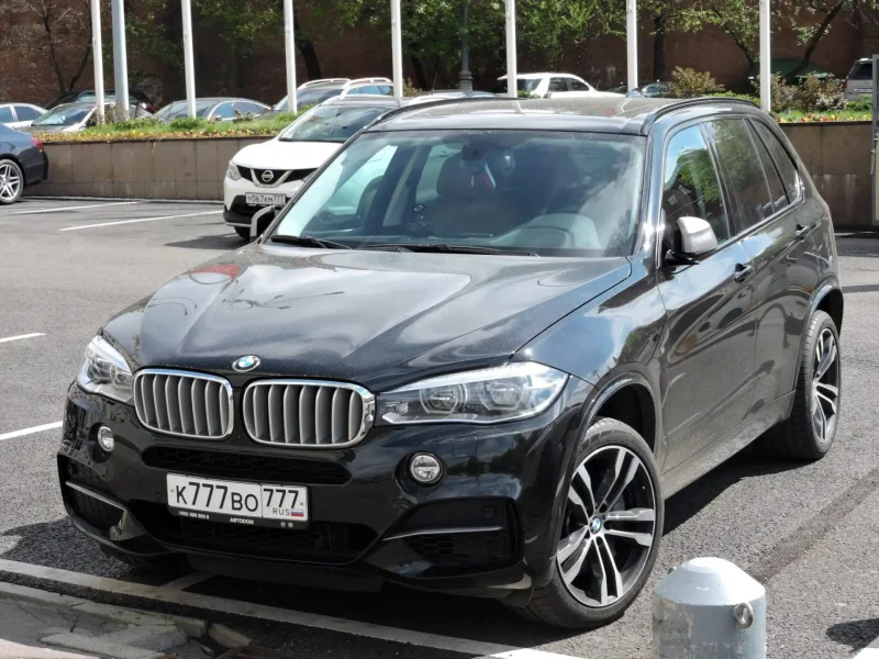 BMW 3 номер 003