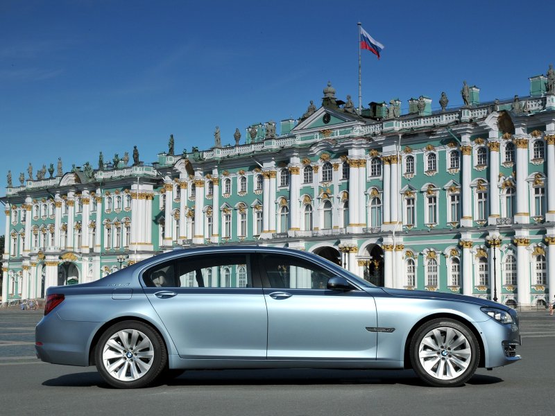 BMW 7 2013