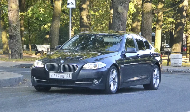 111 777 BMW