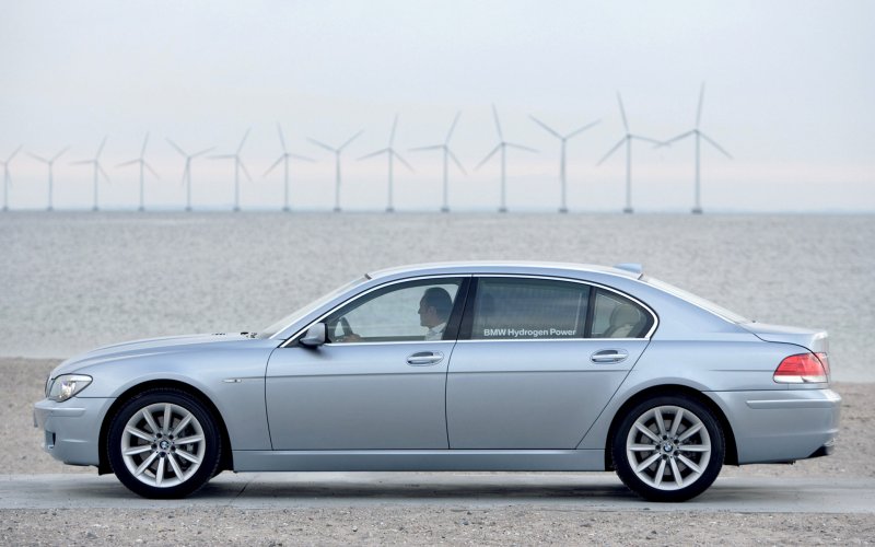 БМВ 7 е66 гидроген 2005
